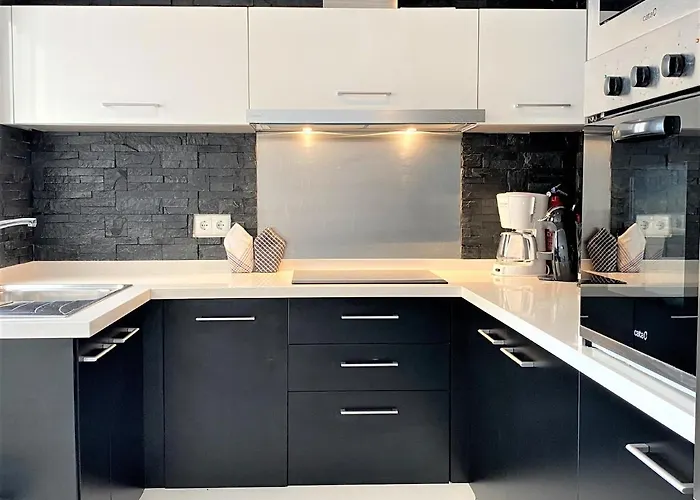 Tuhillo 2d Seaview Casasol Апартаменти