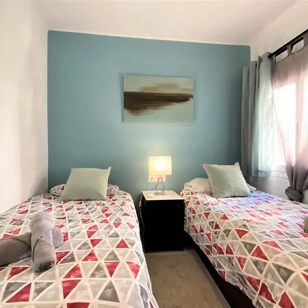 Tuhillo 2d Seaview Casasol Апартаменти *