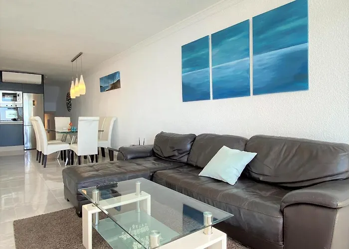 Tuhillo 2d Seaview Casasol アパート *