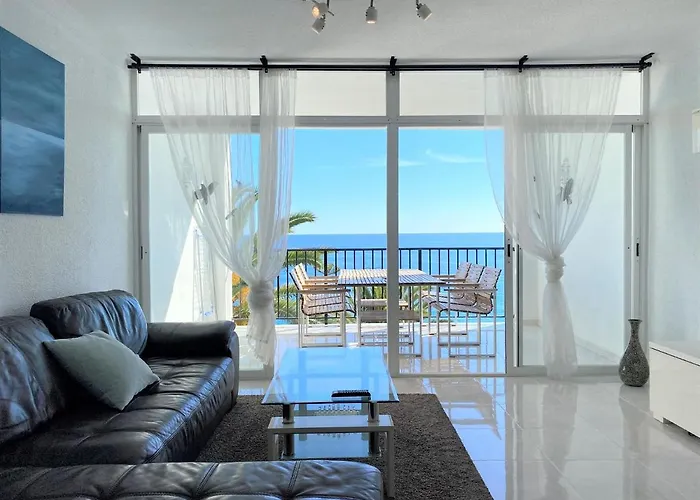 Tuhillo 2d Seaview Casasol アパート